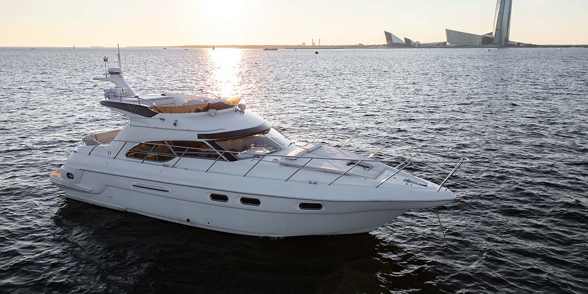 Аренда яхты Sealine F43 Monte Carlo в Питере, Санкт-Петербург